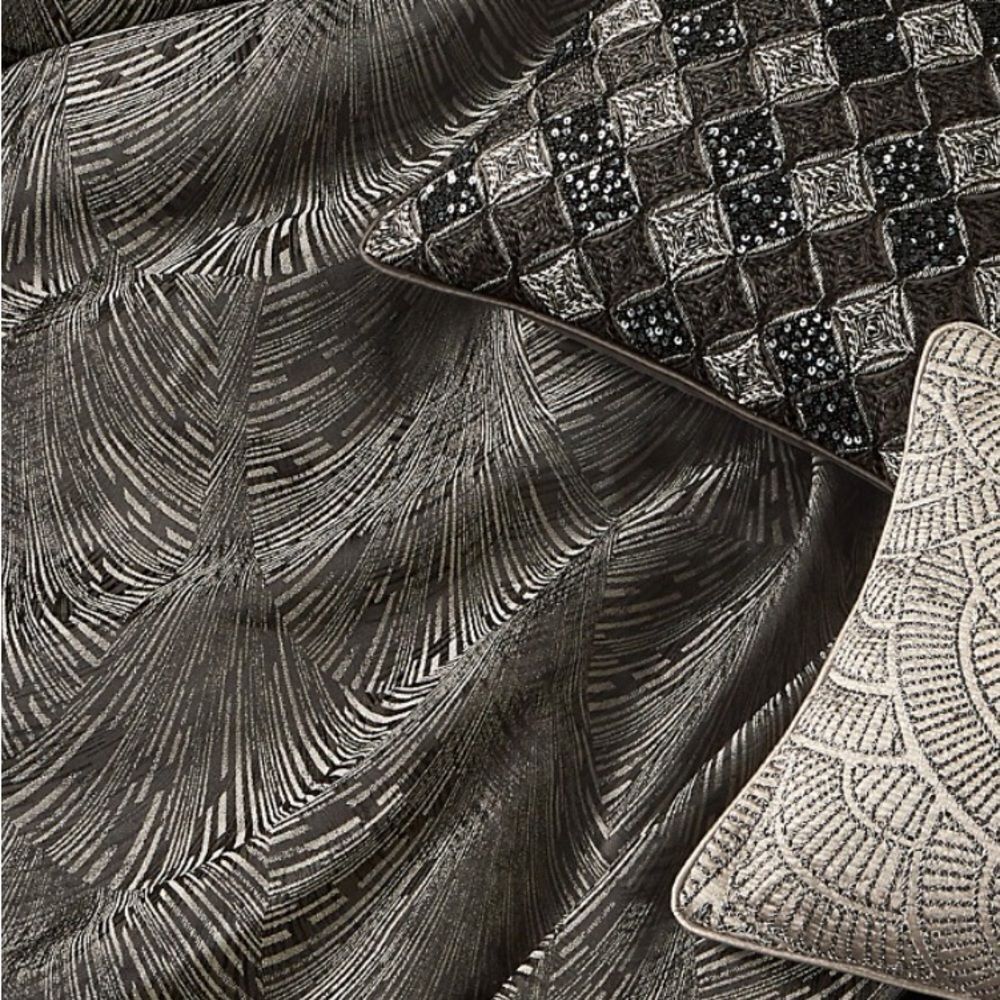 Hudson Park Collection Black Deco Fan Full/Queen Classic Bedskirt - Picture 2 of 4